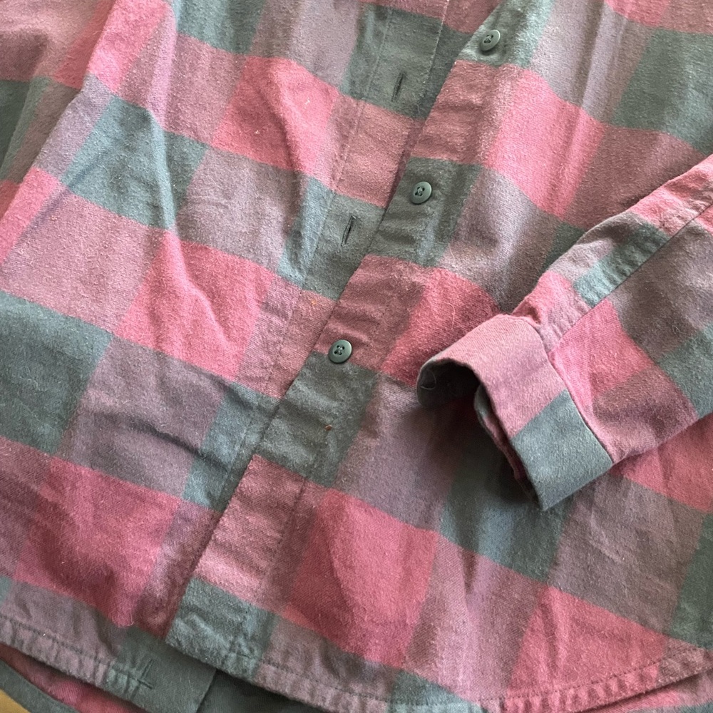 lululemon athletica Women's Plaid Button Down Shirt - Blue and Purple - Picture 4 of 5